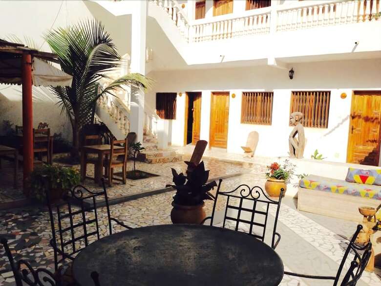 Hostal Viavia Senegal Dakar - Hostel/backpacker
