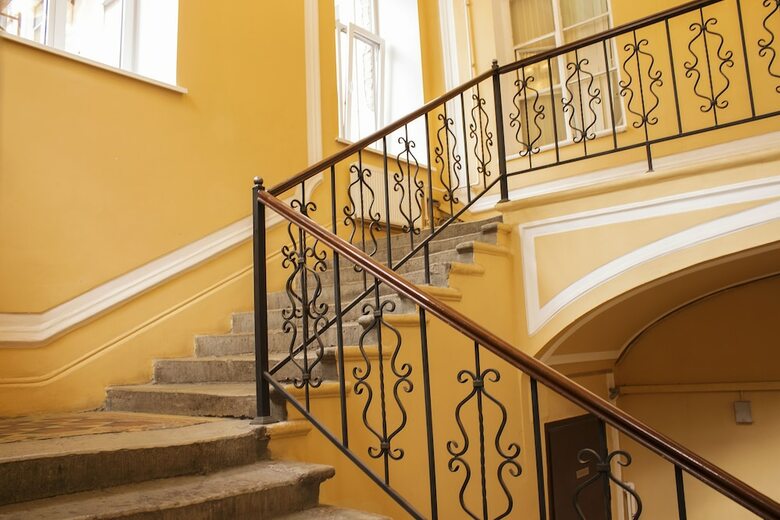Yellow Hotel