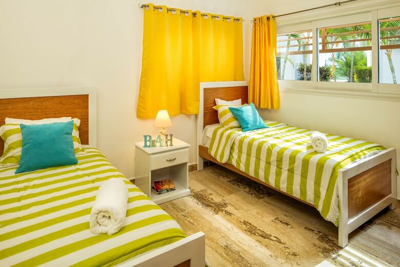 Apartamentos Condos At Bayrock 2