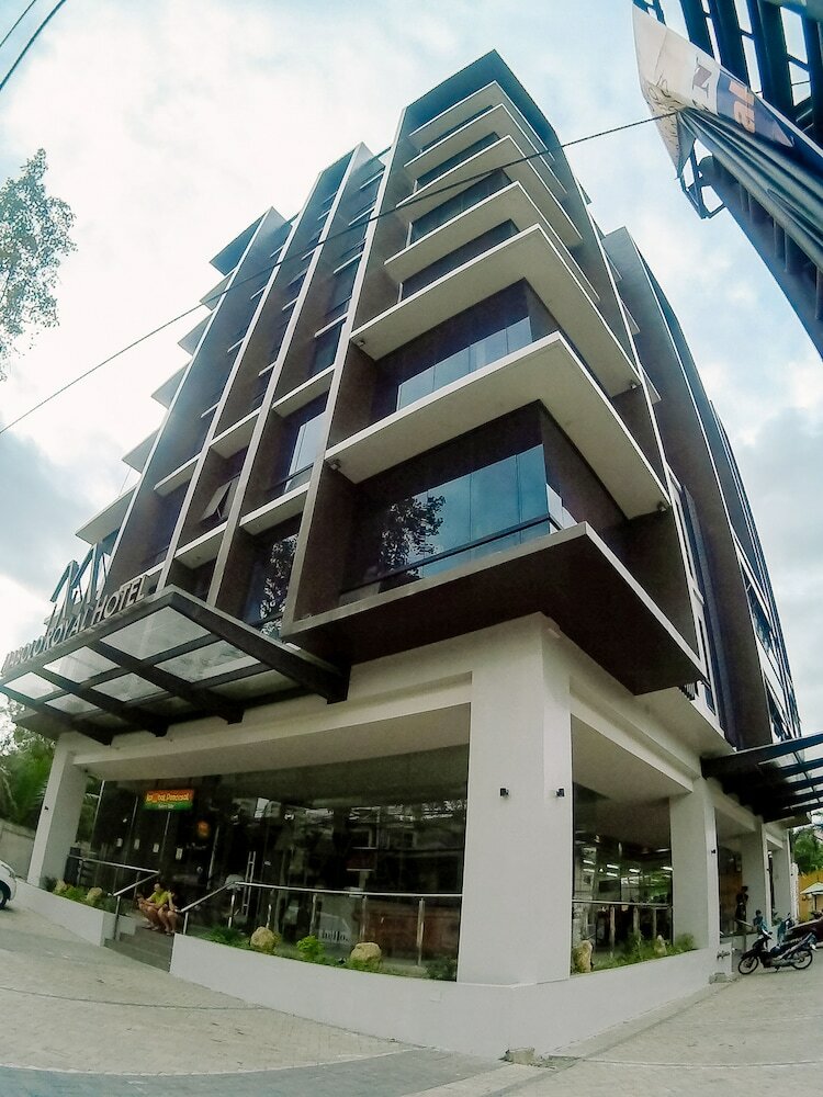 Mabolo Royal Hotel