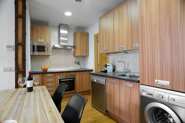Aspasios San Mateo Boutique Apartments