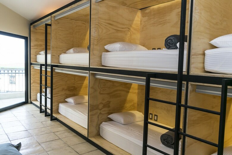 Hostal Fauna Luxury Hostel