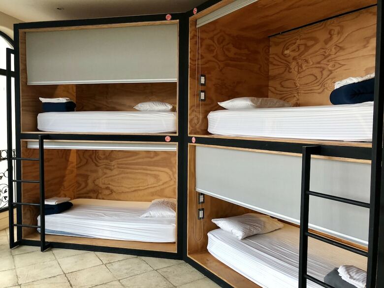 Hostal Fauna Luxury Hostel