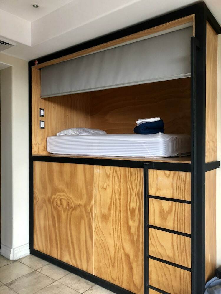 Hostal Fauna Luxury Hostel