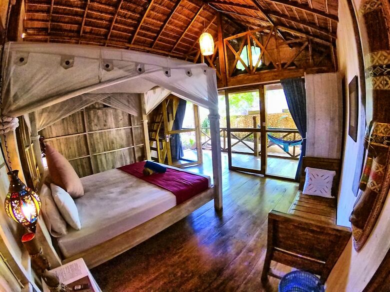Hotel Cosmos Bungalows