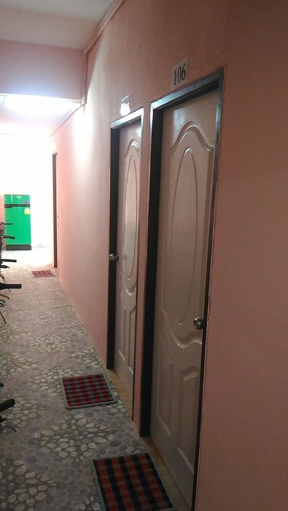 Hostal Krabi Bed Sleep Hotel