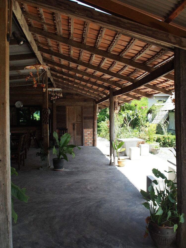 Hotel Lanta Happy Hill Resort
