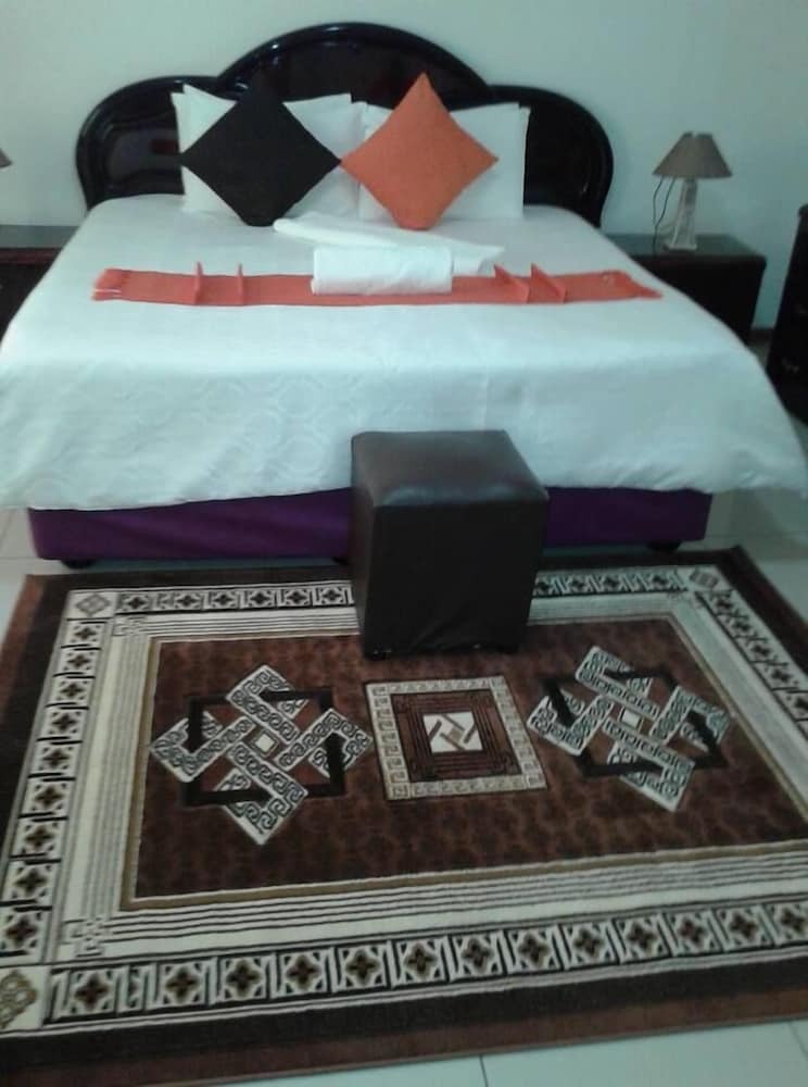 Hotel Upper Room Guest House