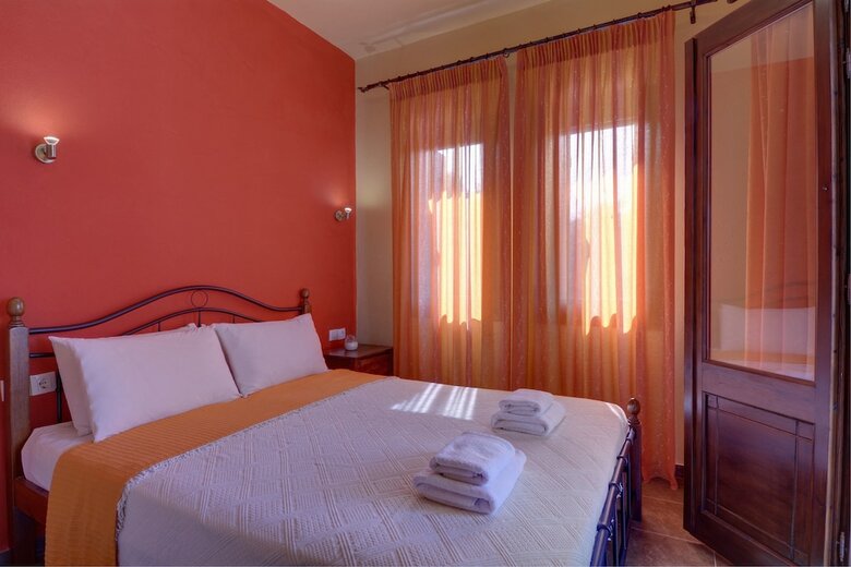 Apartamentos Symmetron Suites