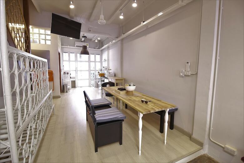 Hostal 168 Hostel