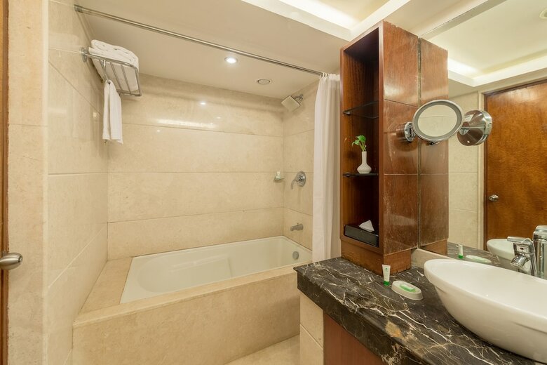 Hotel Treebo Tryst Fortel