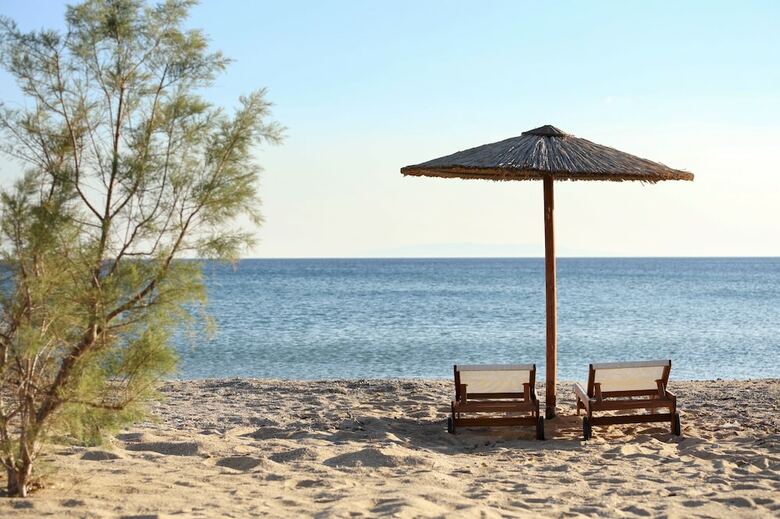 Aithra Apartments & Suites
