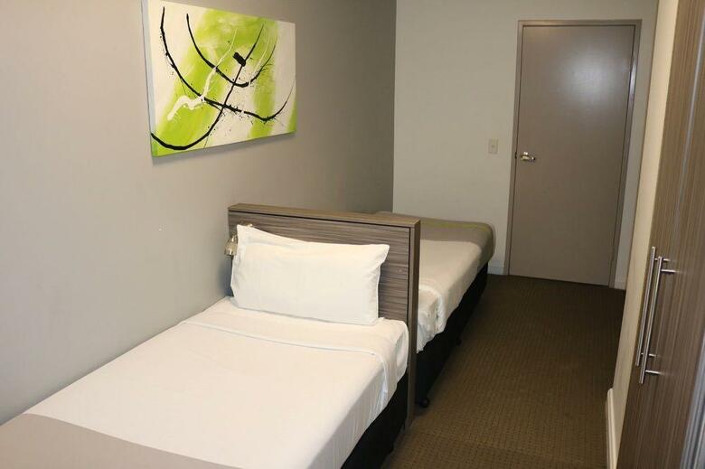 28 Hotel