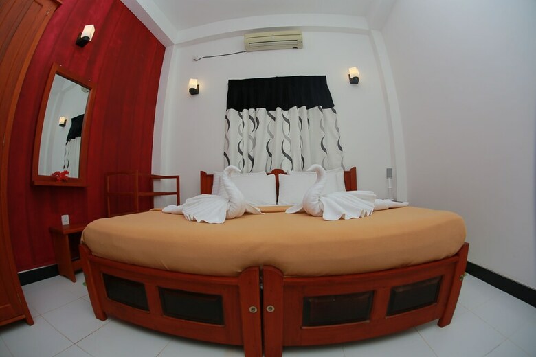 Hotel Sandani Villa