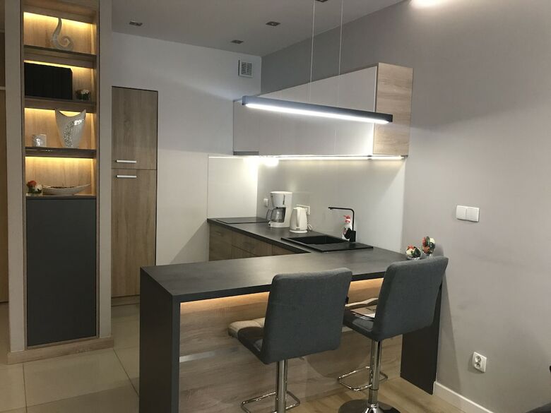 4uapart - Apartment Suite Platan Grey