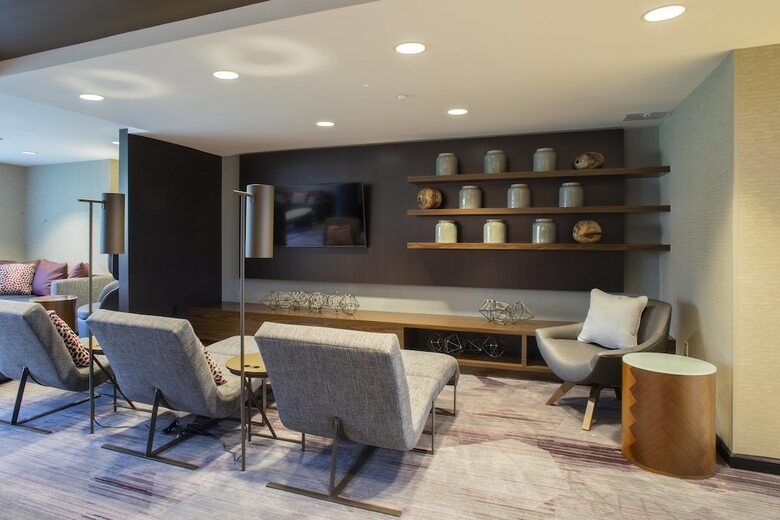 Hotel Courtyard By Marriott New York Queens/fresh Meadows
