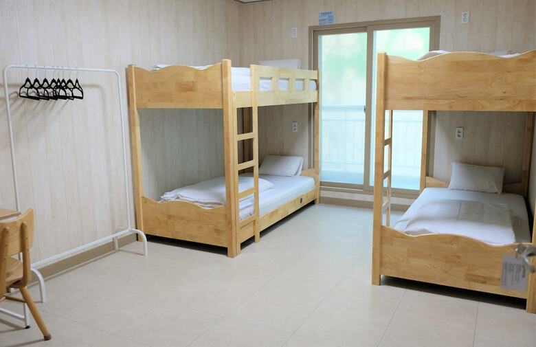Hostal 1% Hostel