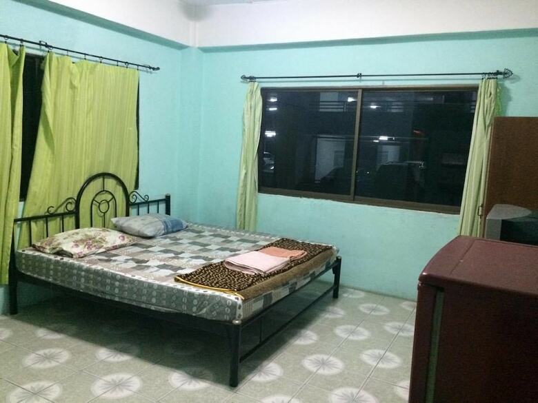 Hostal Sleep Inn Pattaya