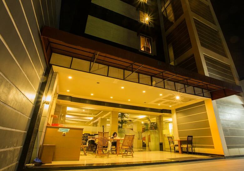 Hotel Raja Residence
