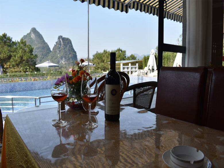 Hotel Yangshuo Mountain Top Retreat