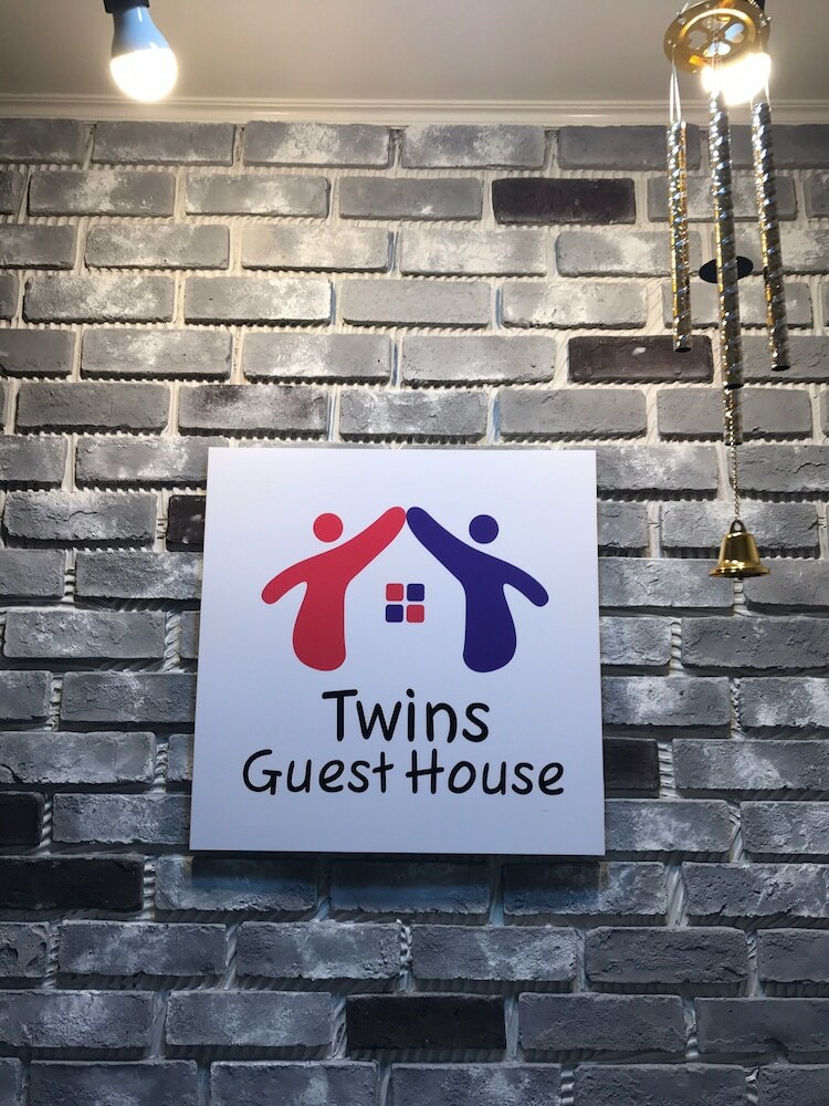 Hotel Twins Guest House