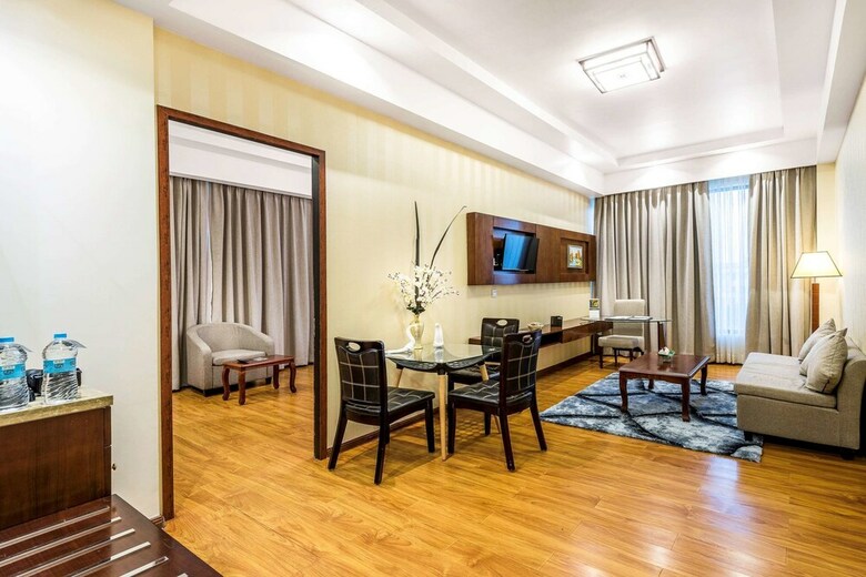 Hotel Clarion Inn Jaipur