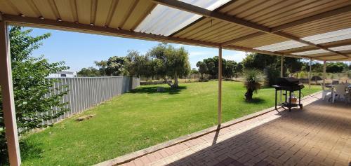 Pinjarra Caravan Park And Cabins