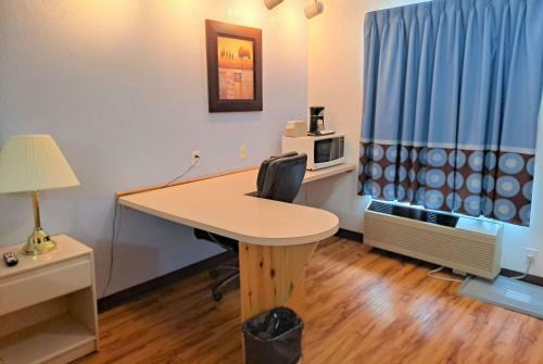Hotel Super 8 Three Hills