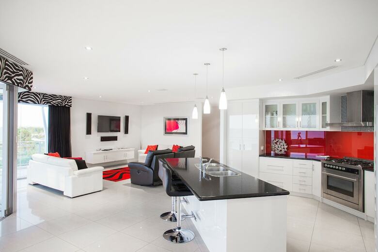 Spinnakers By Rockingham Apartments