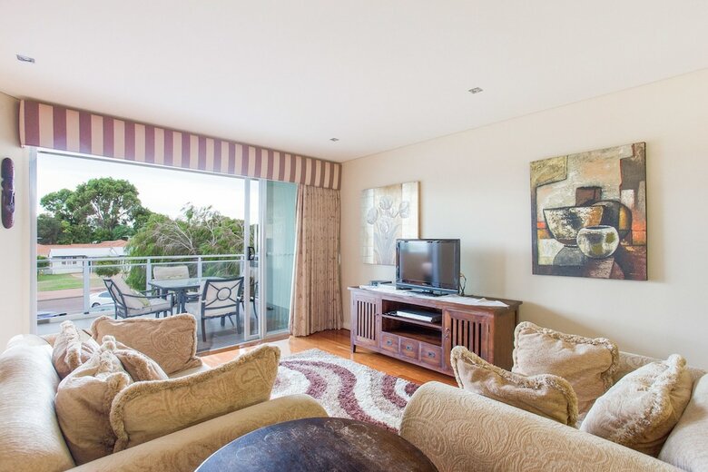 Spinnakers By Rockingham Apartments