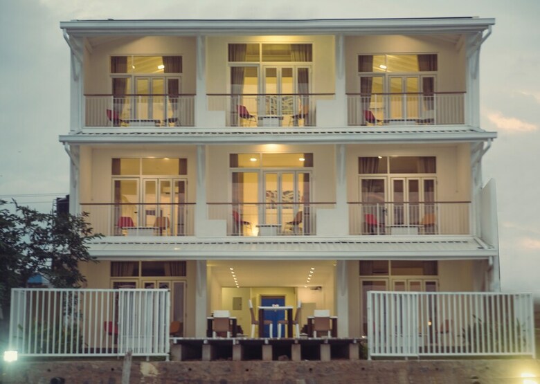Hotel Hush Lagoon30