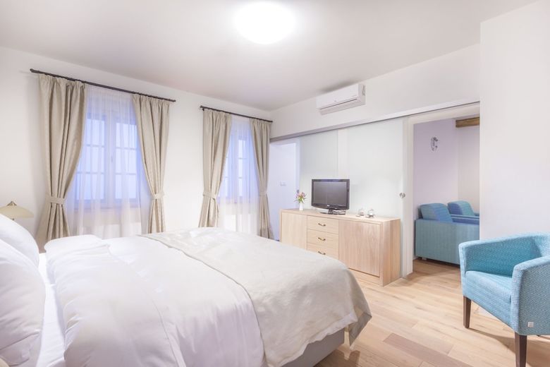 Hotel U B�l� Lilie