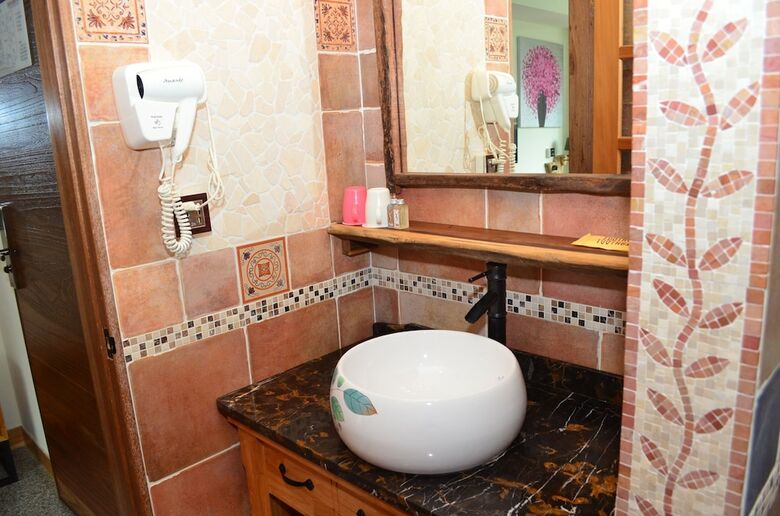 Hotel Amando Inn