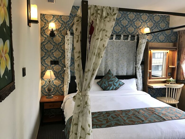 Hotel Amando Inn