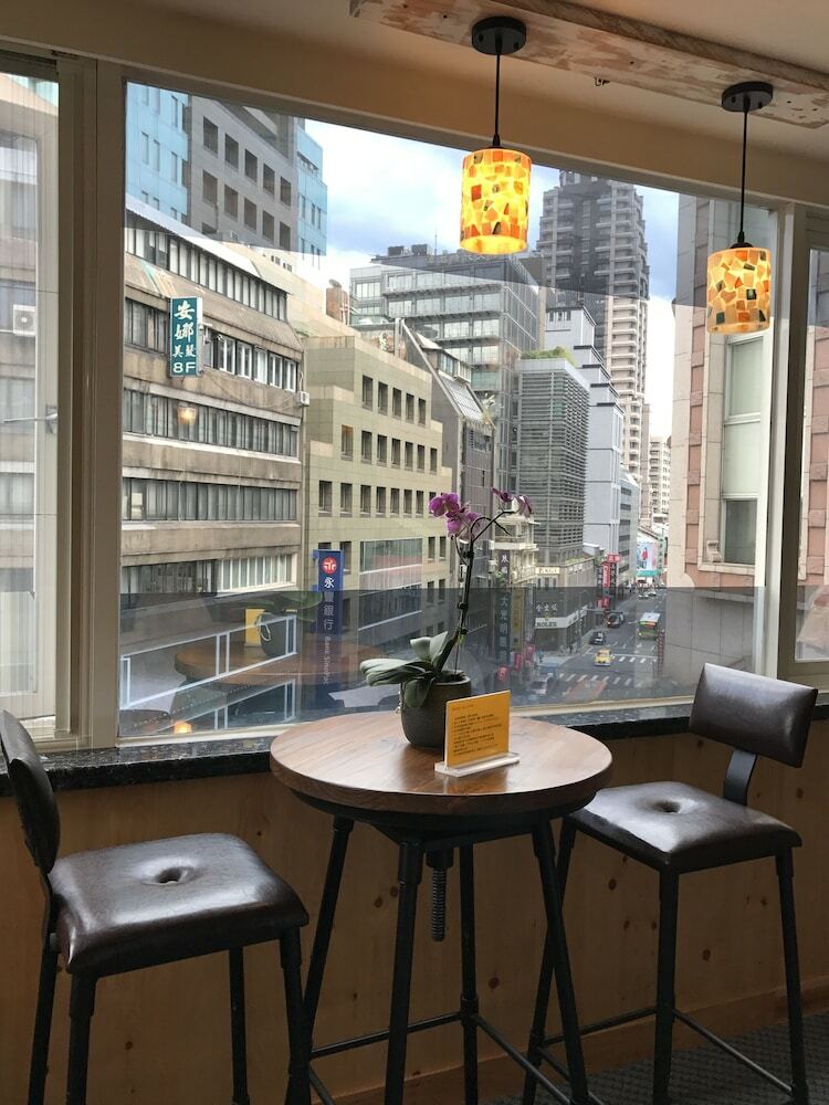 Hotel Amando Inn