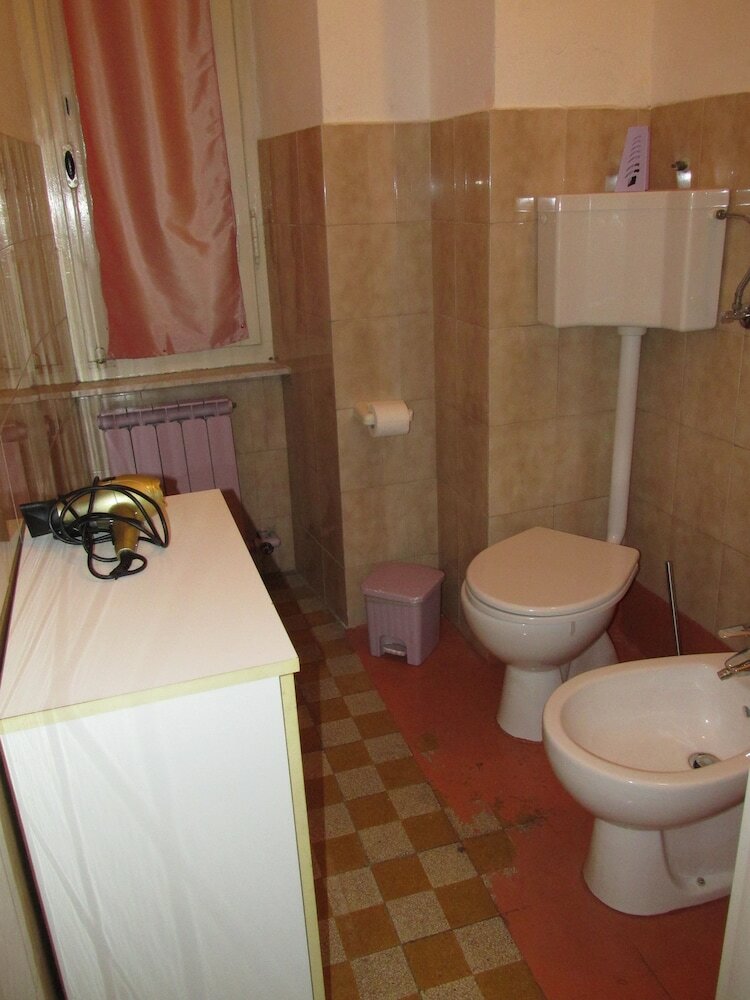 Hotel Appartamento E Camere Erika La Spezia
