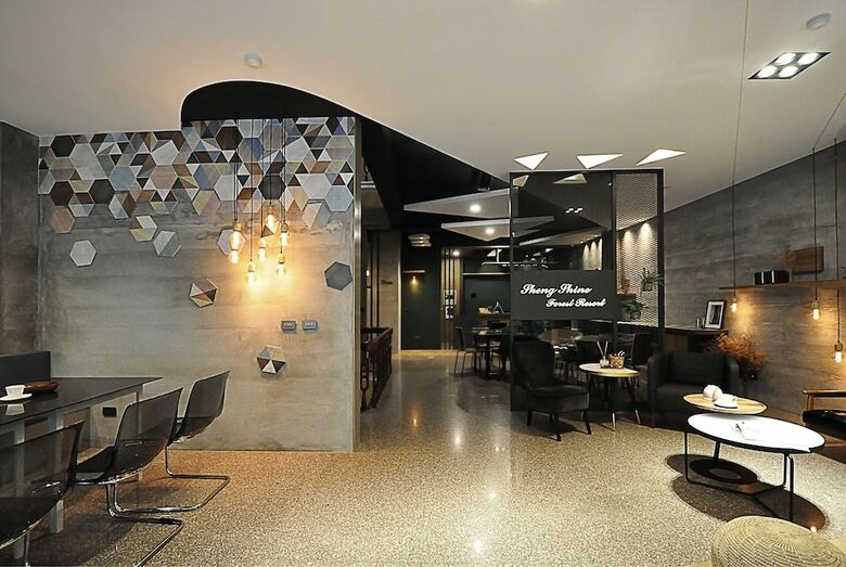 Hotel Sheng Shine Forest Resort