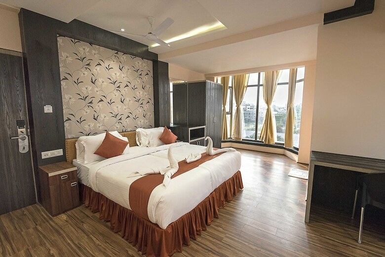 Hotel Regenta Inn Larica