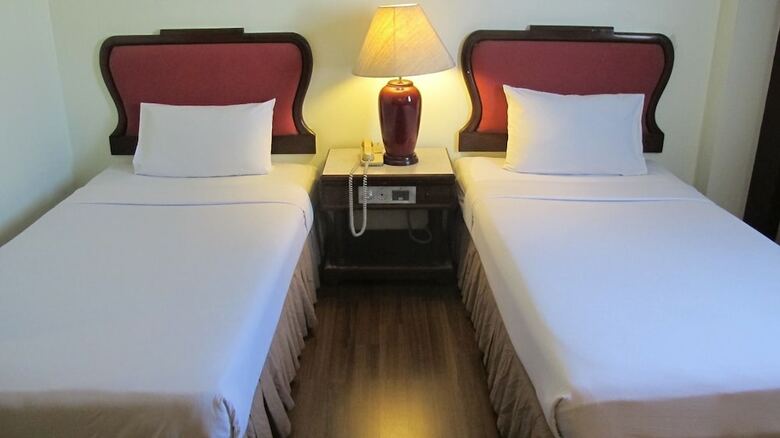 Lee Gardens Hotel