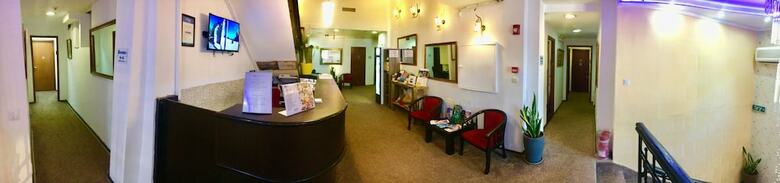 The Colony Hotel