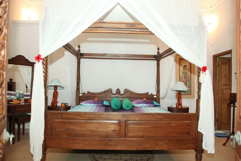 Hotel Felicianas Resort