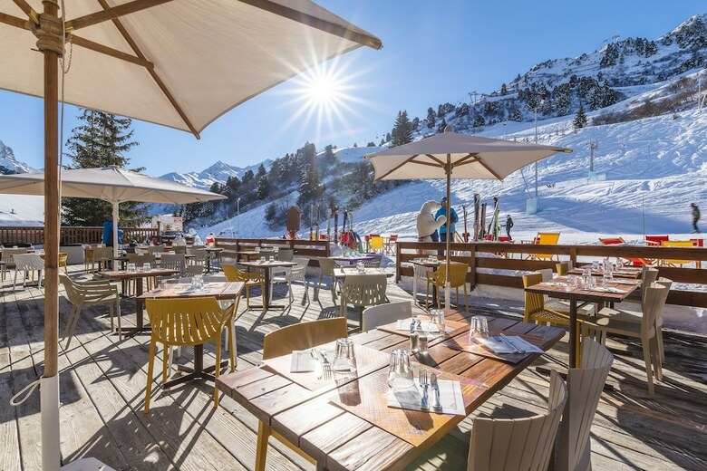 Hotel H�tel Les Arolles