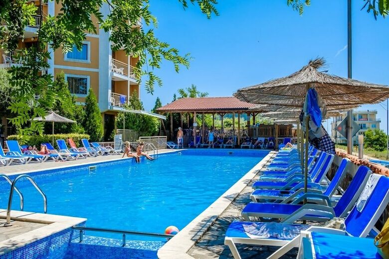 Hotel Vemara Club- All Inclusive