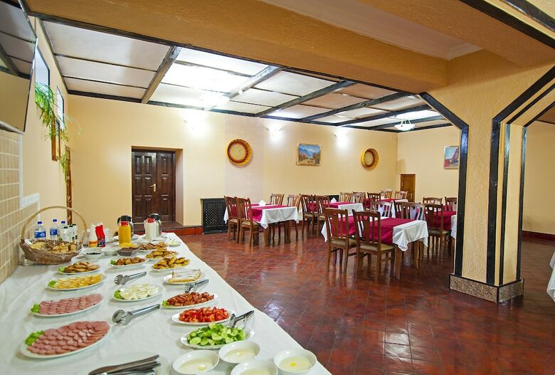 Crown Hotel