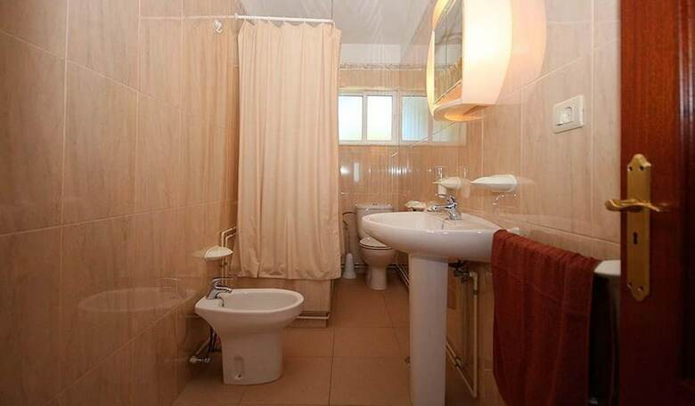 Apartment In Larino A Coruna 102060