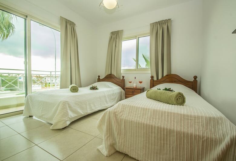 Yolanda Holiday Villa