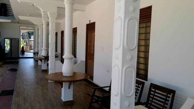 Hotel French Garden Resort