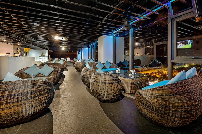Adamo Hotel