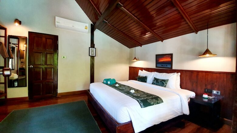 Hotel Koh Jum Ocean Beach Resort