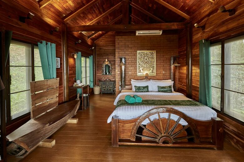 Hotel Koh Jum Ocean Beach Resort